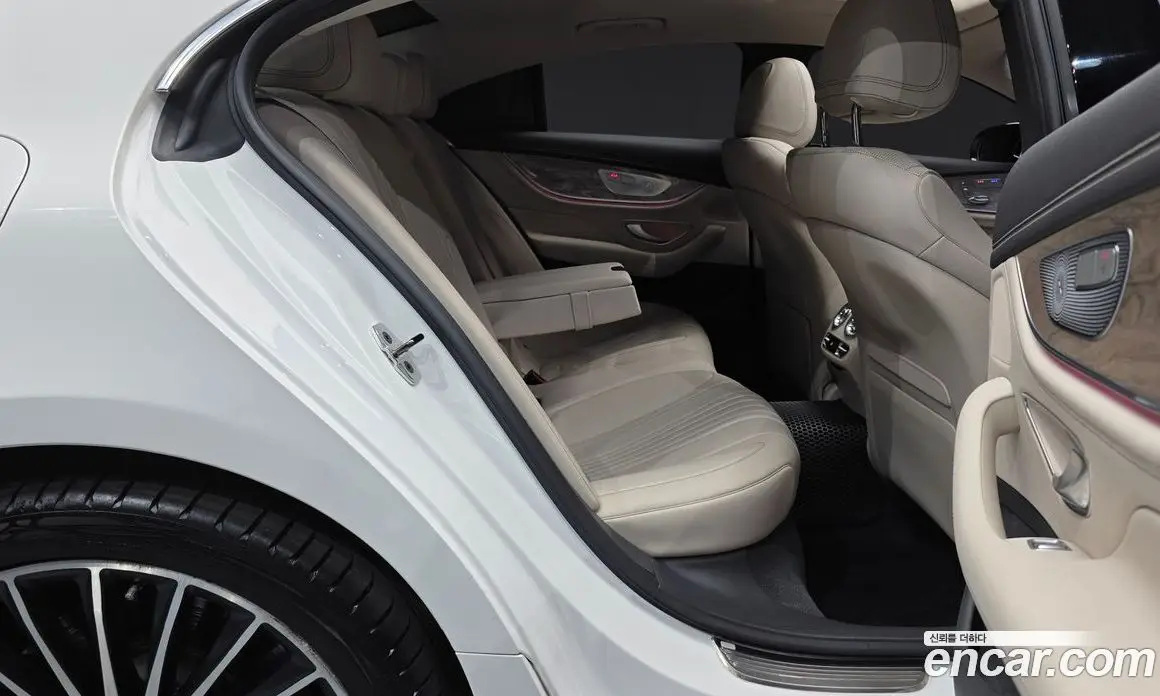 Mercedes-Benz CLS-Class 2023 3.0 автомат (гидро), фото 17