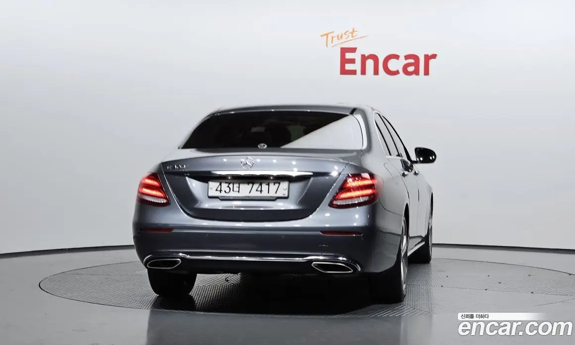Mercedes-Benz E-Class 2018 2.0 автомат (гидро), фото 4 Mercedes-Benz E-Class 2018 2.0 автомат (гидро), фото 4