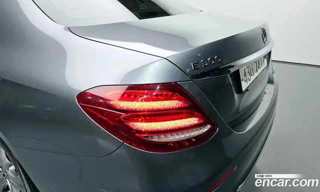Mercedes-Benz E-Class 2018 2.0 автомат (гидро), миниатюра 9 Mercedes-Benz E-Class 2018 2.0 автомат (гидро), миниатюра 9