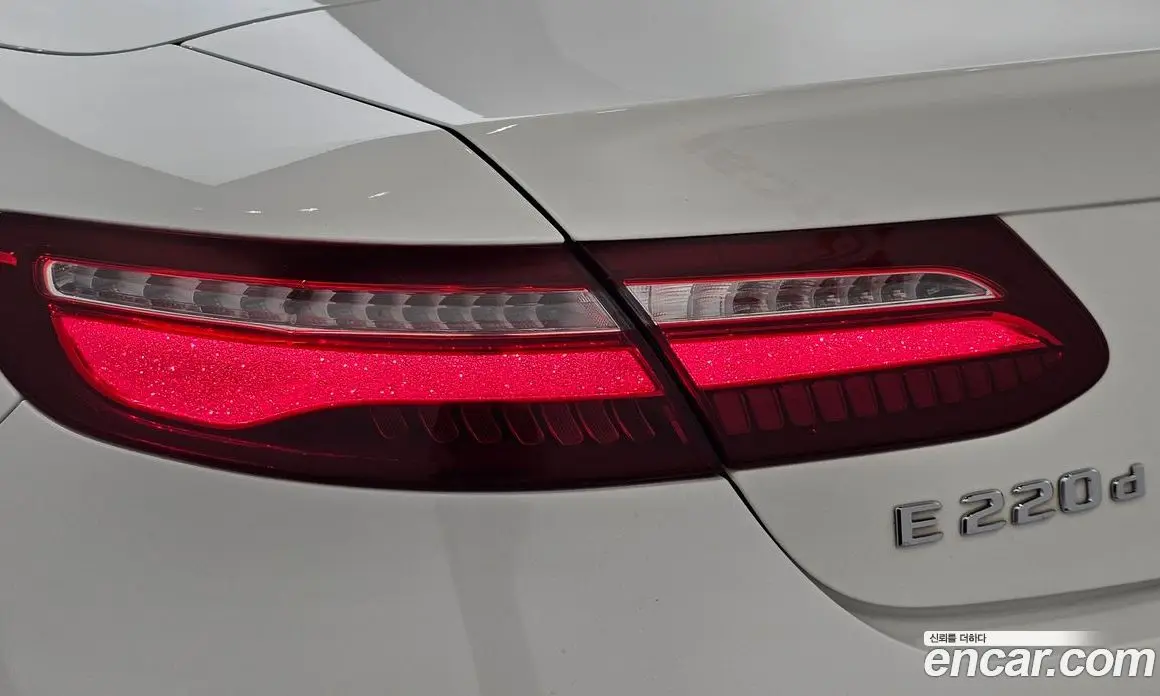 Mercedes-Benz E-Class 2018 1.9 автомат (гидро), фото 9 Mercedes-Benz E-Class 2018 1.9 автомат (гидро), фото 9