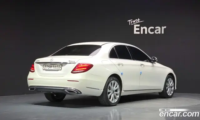 Mercedes-Benz E-Class 2020 1.9 автомат (гидро), миниатюра 2 Mercedes-Benz E-Class 2020 1.9 автомат (гидро), миниатюра 2