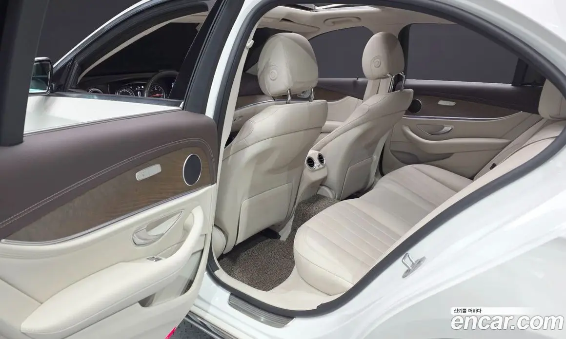 Mercedes-Benz E-Class 2020 1.9 автомат (гидро), фото 18 Mercedes-Benz E-Class 2020 1.9 автомат (гидро), фото 18