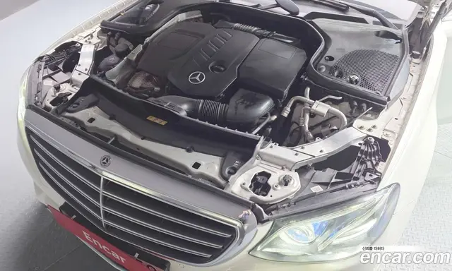 Mercedes-Benz E-Class 2020 1.9 автомат (гидро), миниатюра 6 Mercedes-Benz E-Class 2020 1.9 автомат (гидро), миниатюра 6