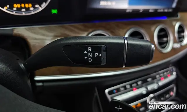 Mercedes-Benz E-Class 2020 2.0 автомат (гидро), миниатюра 11 Mercedes-Benz E-Class 2020 2.0 автомат (гидро), миниатюра 11