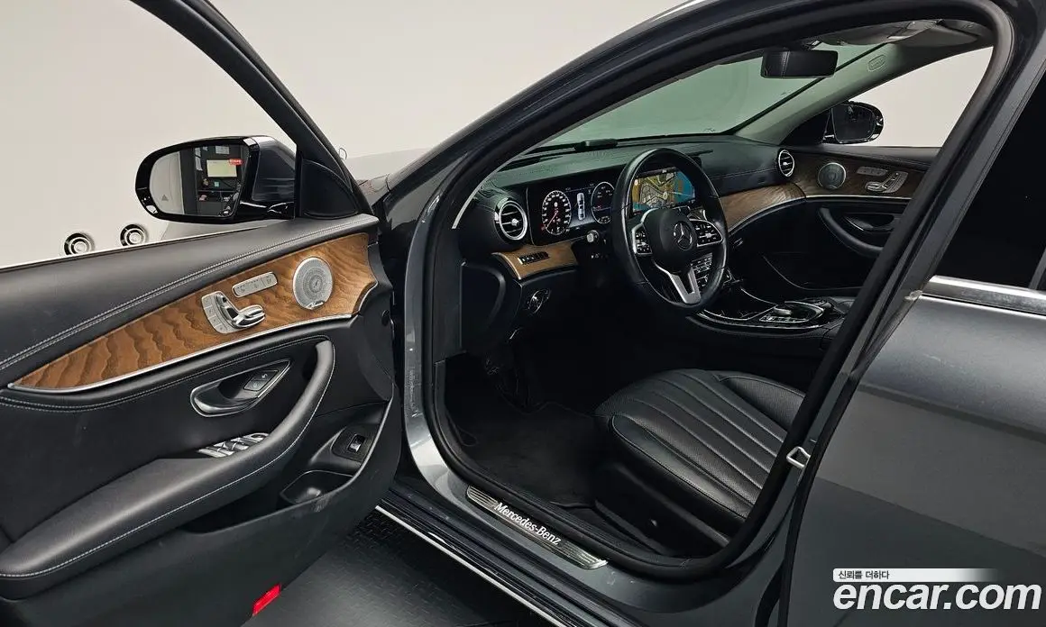 Mercedes-Benz E-Class 2020 2.0 автомат (гидро), фото 12 Mercedes-Benz E-Class 2020 2.0 автомат (гидро), фото 12