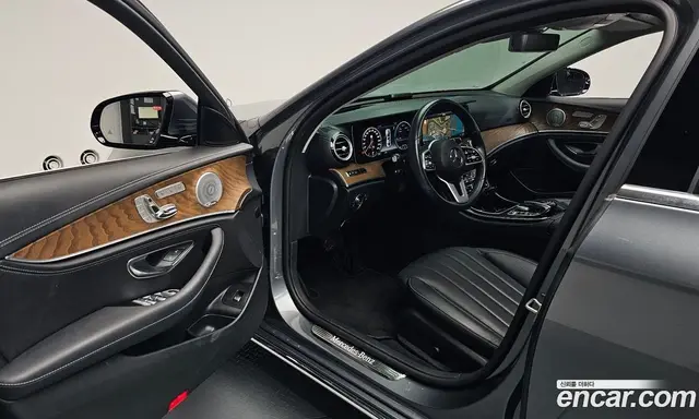 Mercedes-Benz E-Class 2020 2.0 автомат (гидро), миниатюра 12