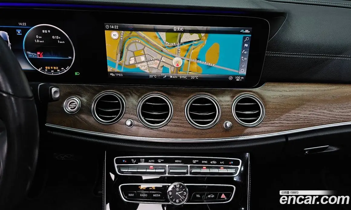 Mercedes-Benz E-Class 2020 2.0 автомат (гидро), фото 18 Mercedes-Benz E-Class 2020 2.0 автомат (гидро), фото 18