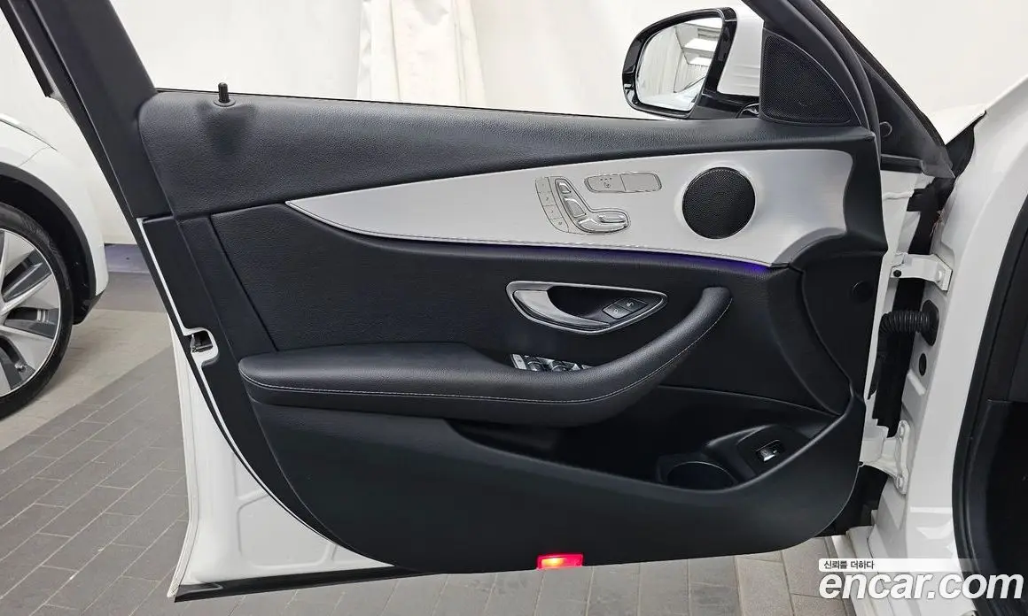 Mercedes-Benz E-Class 2021 2.0 автомат (гидро), фото 13