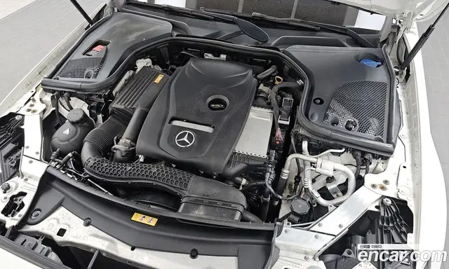 Mercedes-Benz E-Class 2021 2.0 автомат (гидро), миниатюра 5