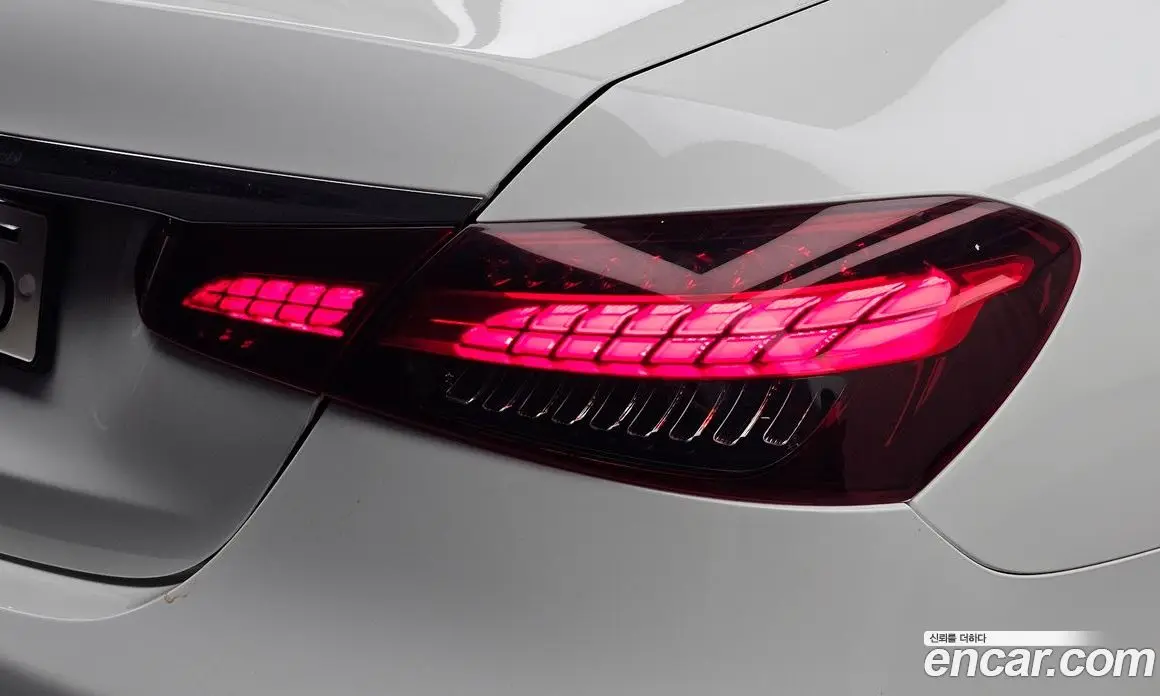 Mercedes-Benz E-Class 2021 2.0 автомат (гидро), фото 8