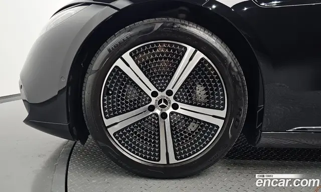 Mercedes-Benz EQS 2022 0.3 автомат (гидро), миниатюра 4 Mercedes-Benz EQS 2022 0.3 автомат (гидро), миниатюра 4
