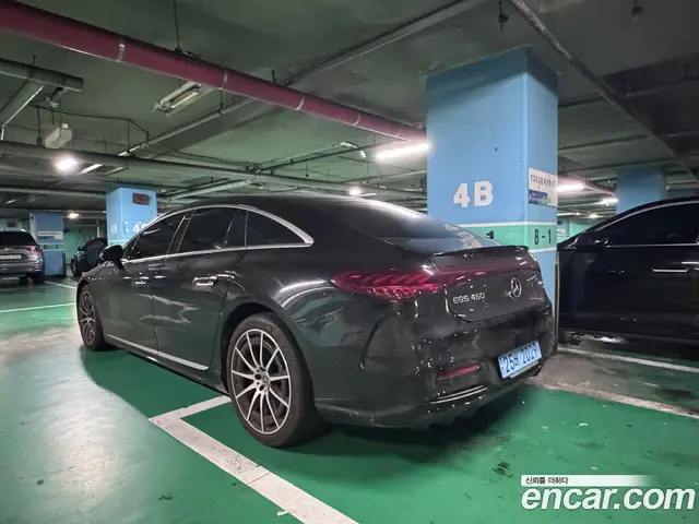 Mercedes-Benz EQS 2023 1.0 автомат (гидро), миниатюра 2
