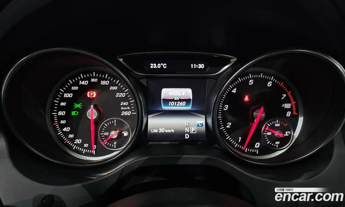 Mercedes-Benz GLA-Class 2019 2.0 автомат (гидро), фото 11 Mercedes-Benz GLA-Class 2019 2.0 автомат (гидро), фото 11
