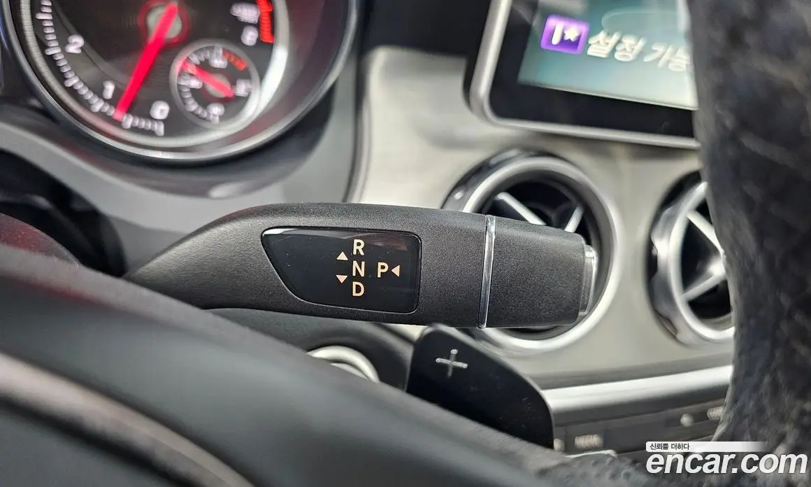 Mercedes-Benz GLA-Class 2019 2.0 автомат (гидро), фото 12 Mercedes-Benz GLA-Class 2019 2.0 автомат (гидро), фото 12