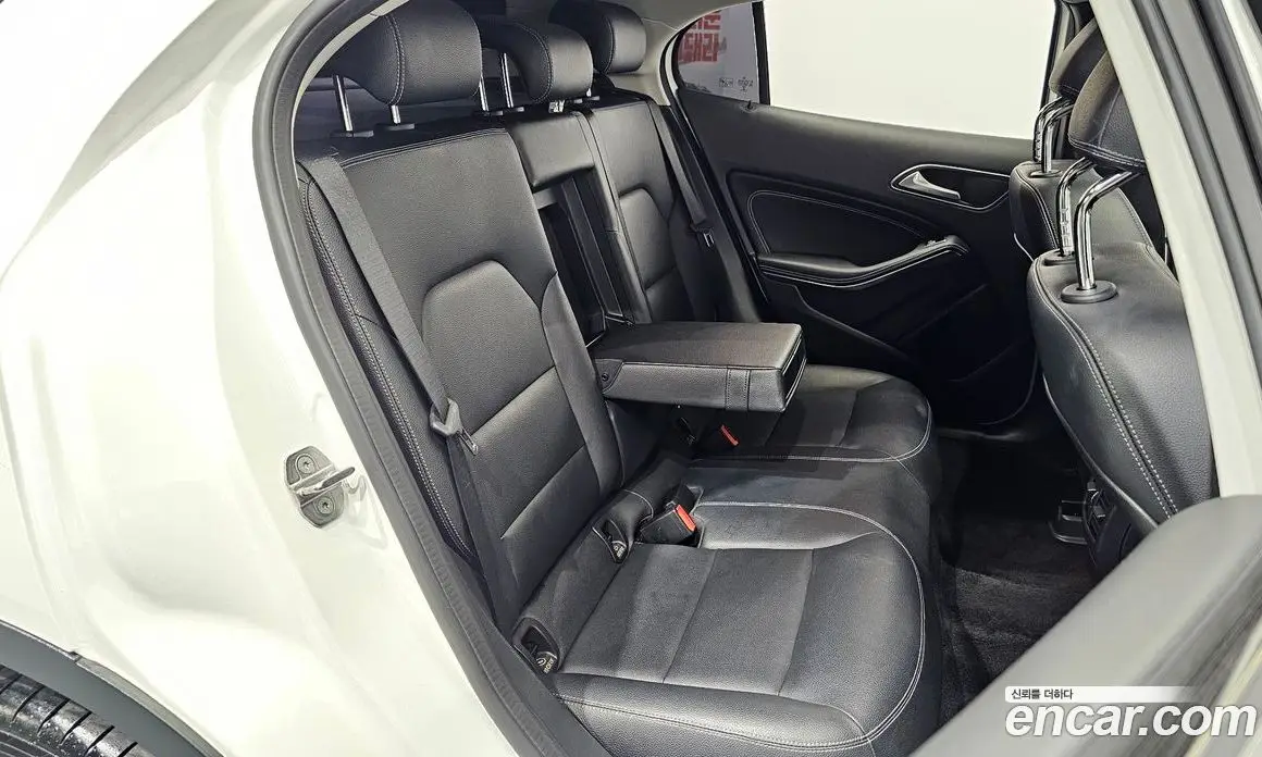 Mercedes-Benz GLA-Class 2019 2.0 автомат (гидро), фото 18 Mercedes-Benz GLA-Class 2019 2.0 автомат (гидро), фото 18