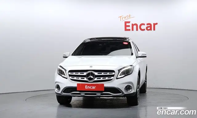 Mercedes-Benz GLA-Class 2019 2.0 автомат (гидро), миниатюра 3 Mercedes-Benz GLA-Class 2019 2.0 автомат (гидро), миниатюра 3
