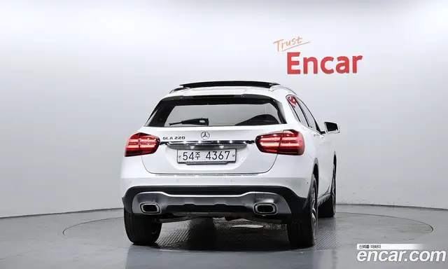 Mercedes-Benz GLA-Class 2019 2.0 автомат (гидро), миниатюра 4 Mercedes-Benz GLA-Class 2019 2.0 автомат (гидро), миниатюра 4