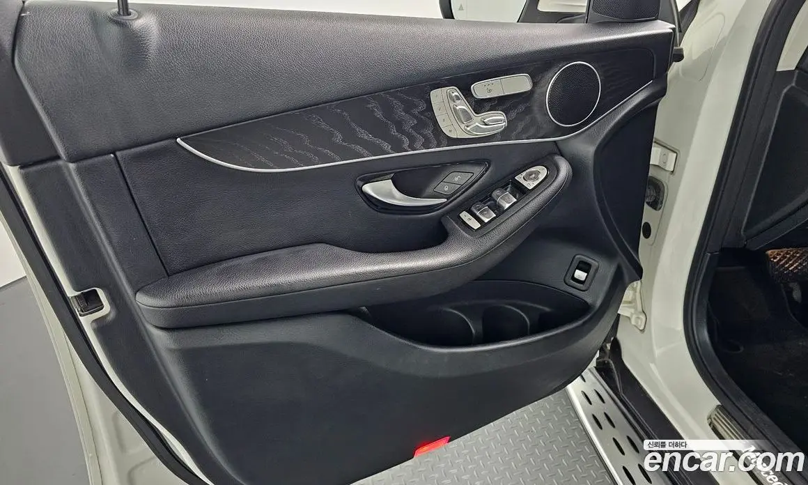 Mercedes-Benz GLC-Class 2019 2.0 автомат (гидро), фото 14 Mercedes-Benz GLC-Class 2019 2.0 автомат (гидро), фото 14