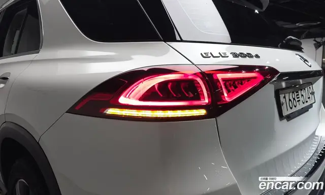 Mercedes-Benz GLE-Class 2020 1.9 автомат (гидро), миниатюра 8