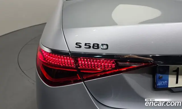 Mercedes-Benz S-Class 2021 4.0 автомат (гидро), миниатюра 9 Mercedes-Benz S-Class 2021 4.0 автомат (гидро), миниатюра 9