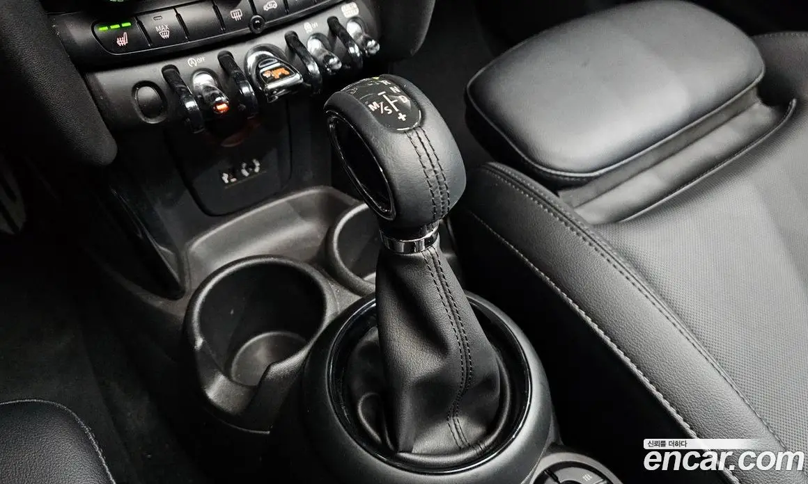 Mini Cooper 2017 1.5 автомат (гидро), фото 12 Mini Cooper 2017 1.5 автомат (гидро), фото 12