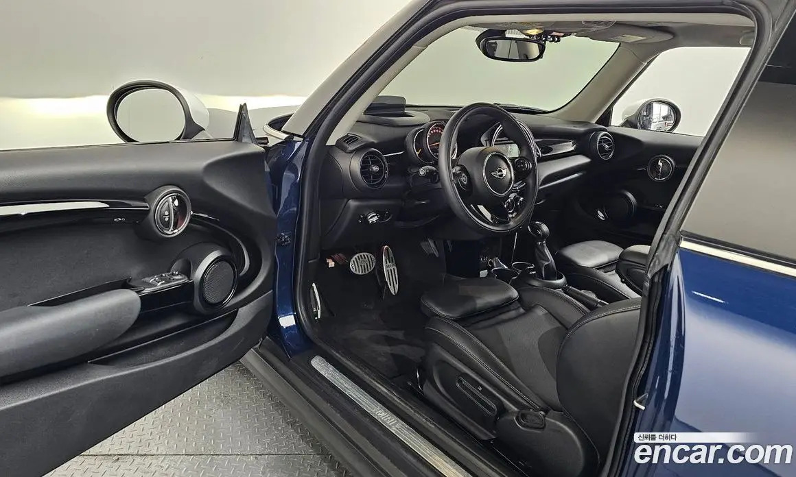 Mini Cooper 2017 1.5 автомат (гидро), фото 13 Mini Cooper 2017 1.5 автомат (гидро), фото 13
