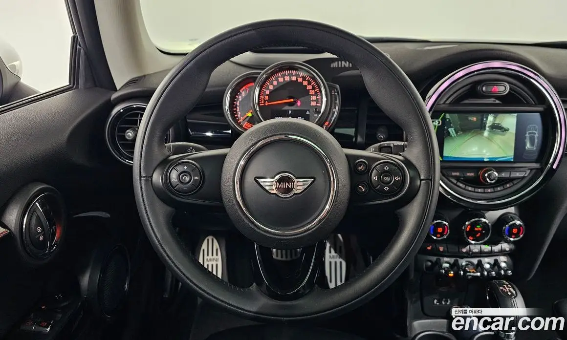 Mini Cooper 2017 1.5 автомат (гидро), фото 18 Mini Cooper 2017 1.5 автомат (гидро), фото 18
