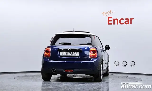 Mini Cooper 2017 1.5 автомат (гидро), миниатюра 4 Mini Cooper 2017 1.5 автомат (гидро), миниатюра 4