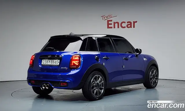 Mini Cooper, 2019, 104 687 км