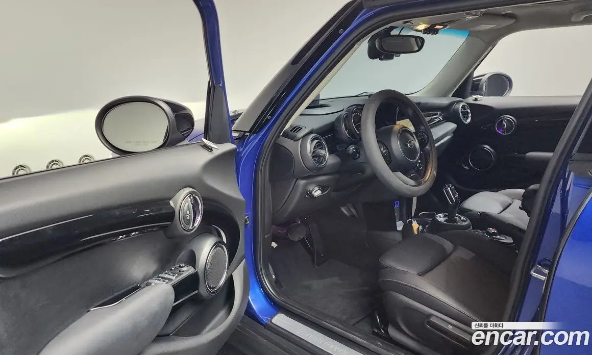 Mini Cooper 2019 2.0 автомат (гидро), фото 12 Mini Cooper 2019 2.0 автомат (гидро), фото 12