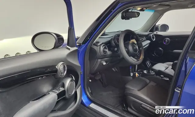 Mini Cooper 2019 2.0 автомат (гидро), миниатюра 12