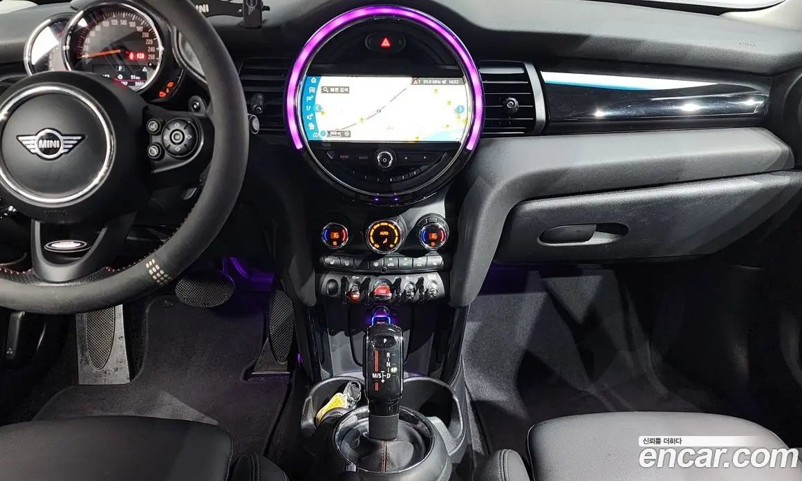 Mini Cooper 2019 2.0 автомат (гидро), фото 19 Mini Cooper 2019 2.0 автомат (гидро), фото 19