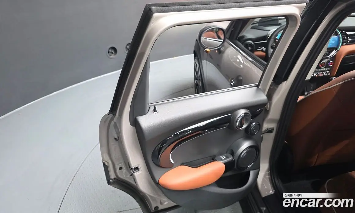 Mini Cooper 2023 2.0 автомат (гидро), фото 15