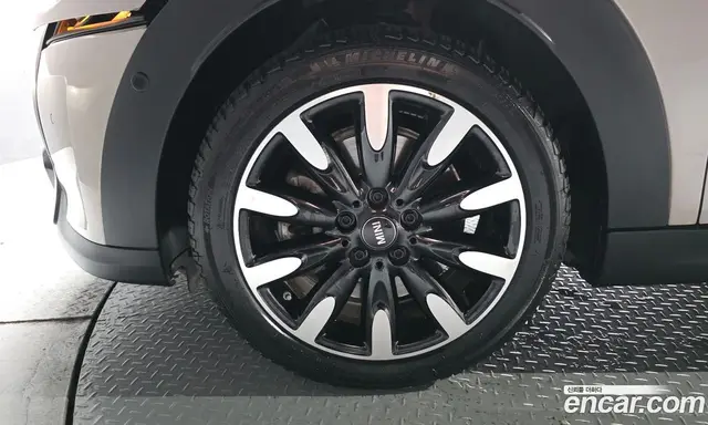 Mini Cooper 2023 2.0 автомат (гидро), миниатюра 5