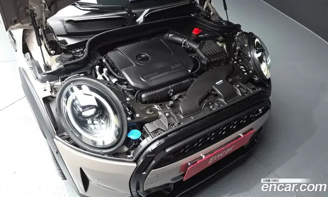 Mini Cooper 2023 2.0 автомат (гидро), миниатюра 6