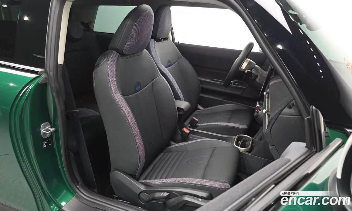 Mini Cooper 2025 2.0 автомат (гидро), фото 16