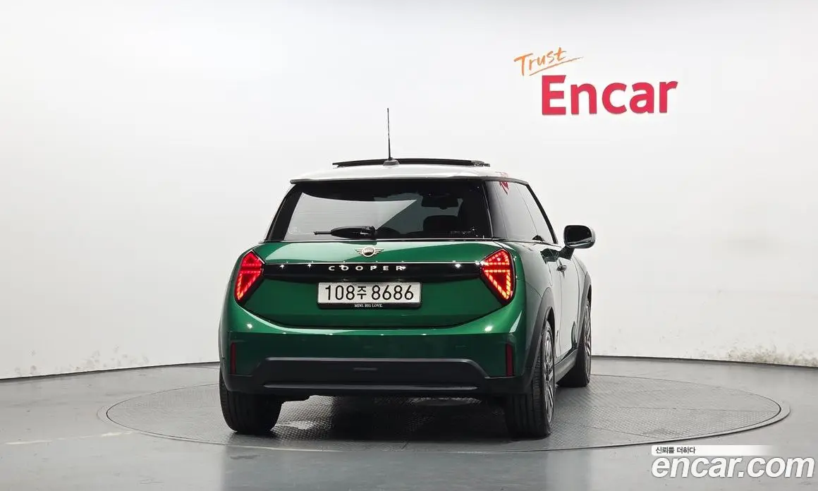 Mini Cooper 2025 2.0 автомат (гидро), фото 4