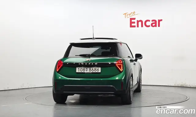 Mini Cooper 2025 2.0 автомат (гидро), миниатюра 4