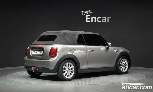 Mini Cooper Convertible 2019 1.5 автомат (гидро), миниатюра 2 Mini Cooper Convertible 2019 1.5 автомат (гидро), миниатюра 2