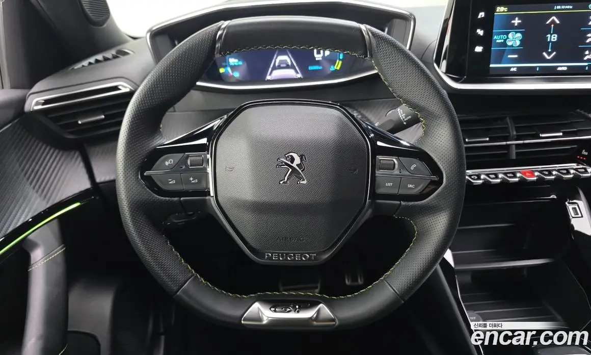 Peugeot 2008 2023 0.1 автомат (гидро), фото 20