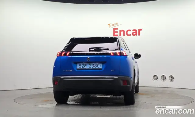 Peugeot 2008 2023 0.1 автомат (гидро), миниатюра 4