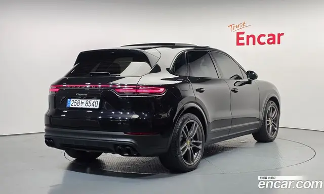 Porsche Cayenne 2019 3.0 автомат (гидро), миниатюра 2 Porsche Cayenne 2019 3.0 автомат (гидро), миниатюра 2