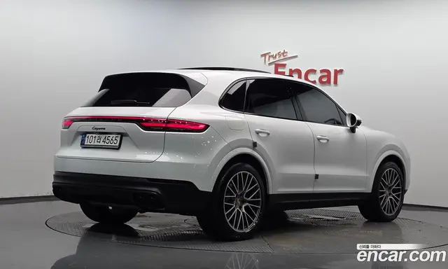 Porsche Cayenne, 2023, 34 214 км