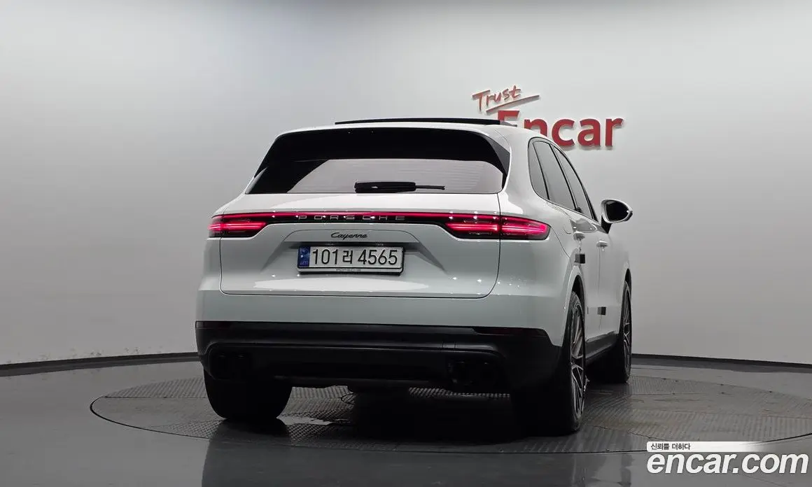 Porsche Cayenne 2023 3.0 автомат (гидро), фото 3 Porsche Cayenne 2023 3.0 автомат (гидро), фото 3