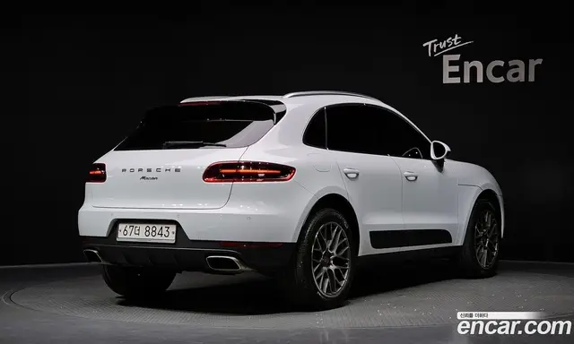 Porsche Macan 2018 2.0 автомат (гидро), миниатюра 2 Porsche Macan 2018 2.0 автомат (гидро), миниатюра 2
