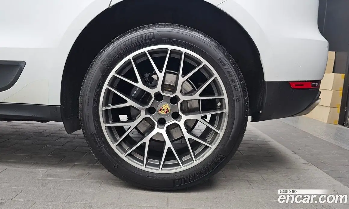 Porsche Macan 2018 2.0 автомат (гидро), фото 7 Porsche Macan 2018 2.0 автомат (гидро), фото 7