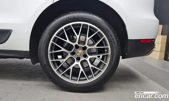 Porsche Macan 2018 2.0 автомат (гидро), миниатюра 7 Porsche Macan 2018 2.0 автомат (гидро), миниатюра 7