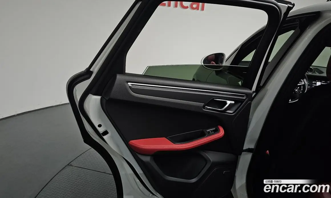 Porsche Macan 2021 2.0 автомат (гидро), фото 14