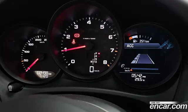Porsche Macan 2021 2.0 автомат (гидро), миниатюра 10