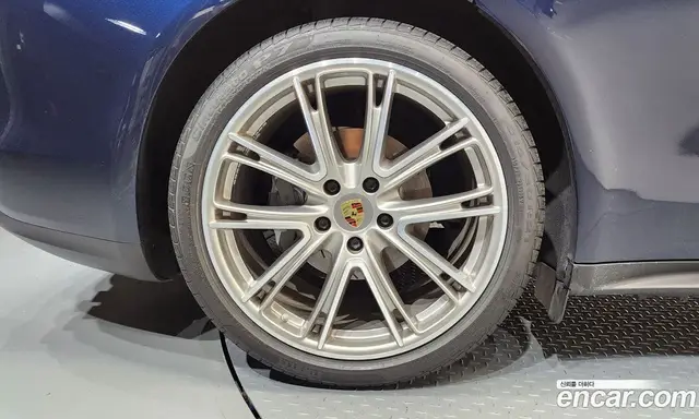 Porsche Panamera 2018 2.9 автомат (гидро), миниатюра 5 Porsche Panamera 2018 2.9 автомат (гидро), миниатюра 5